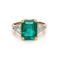 H. STERN, COLOMBIAN EMERALD AND DIAMOND RING