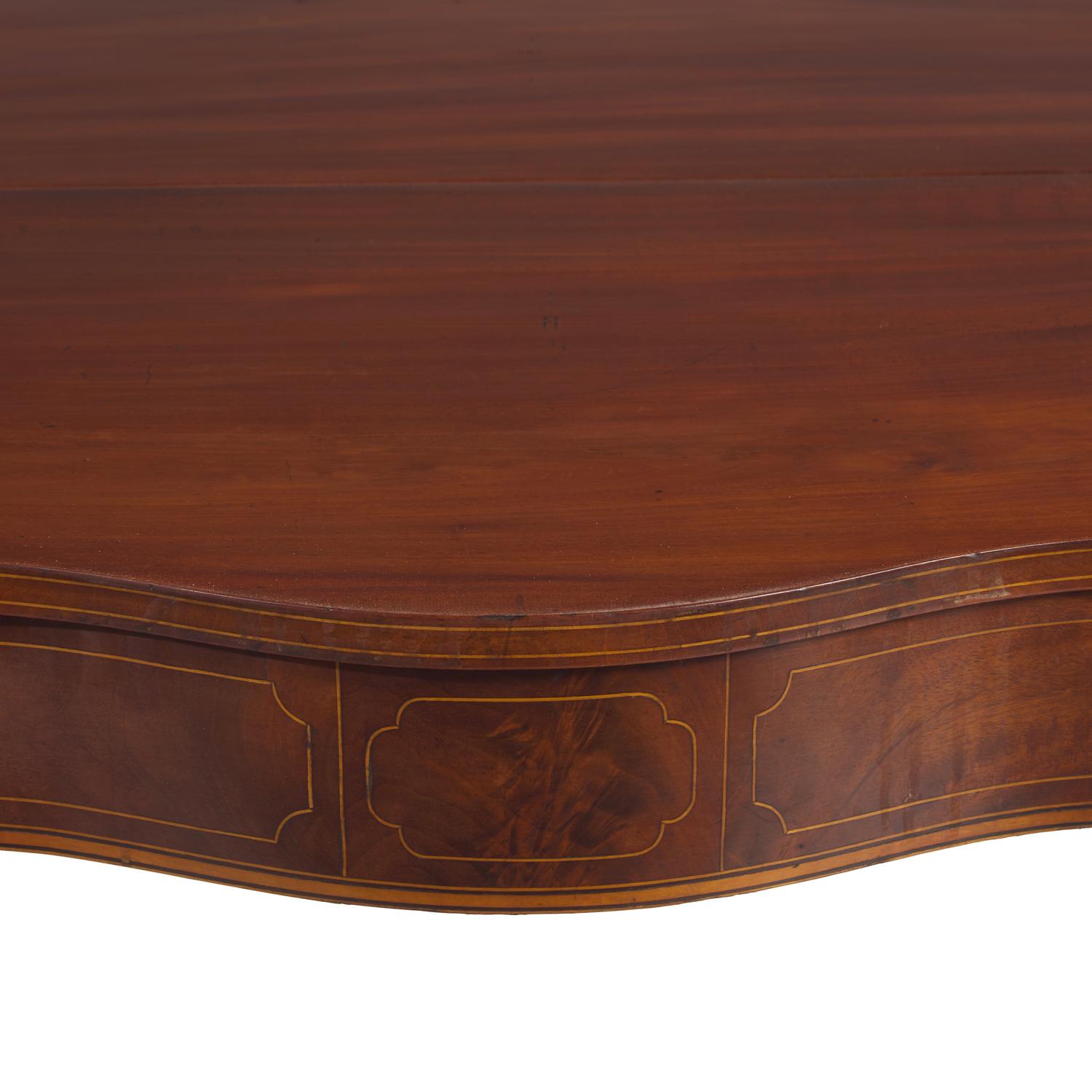A Federal Inlaid Mahogany Serpentine Card Table