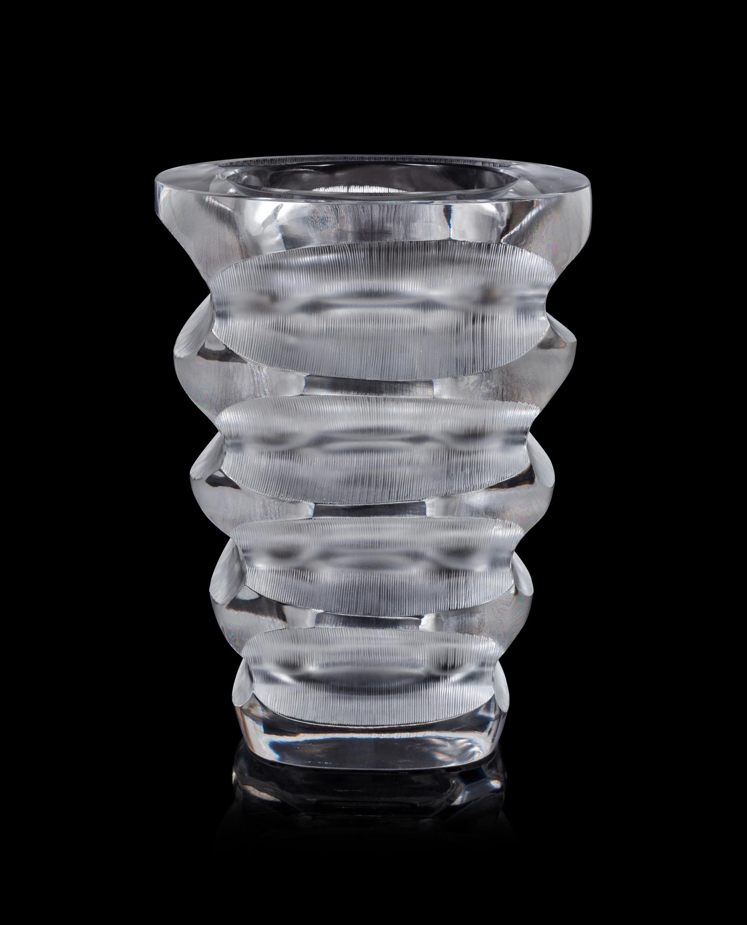 A Lalique Mortefontaine Vase