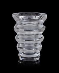 A Lalique Mortefontaine Vase