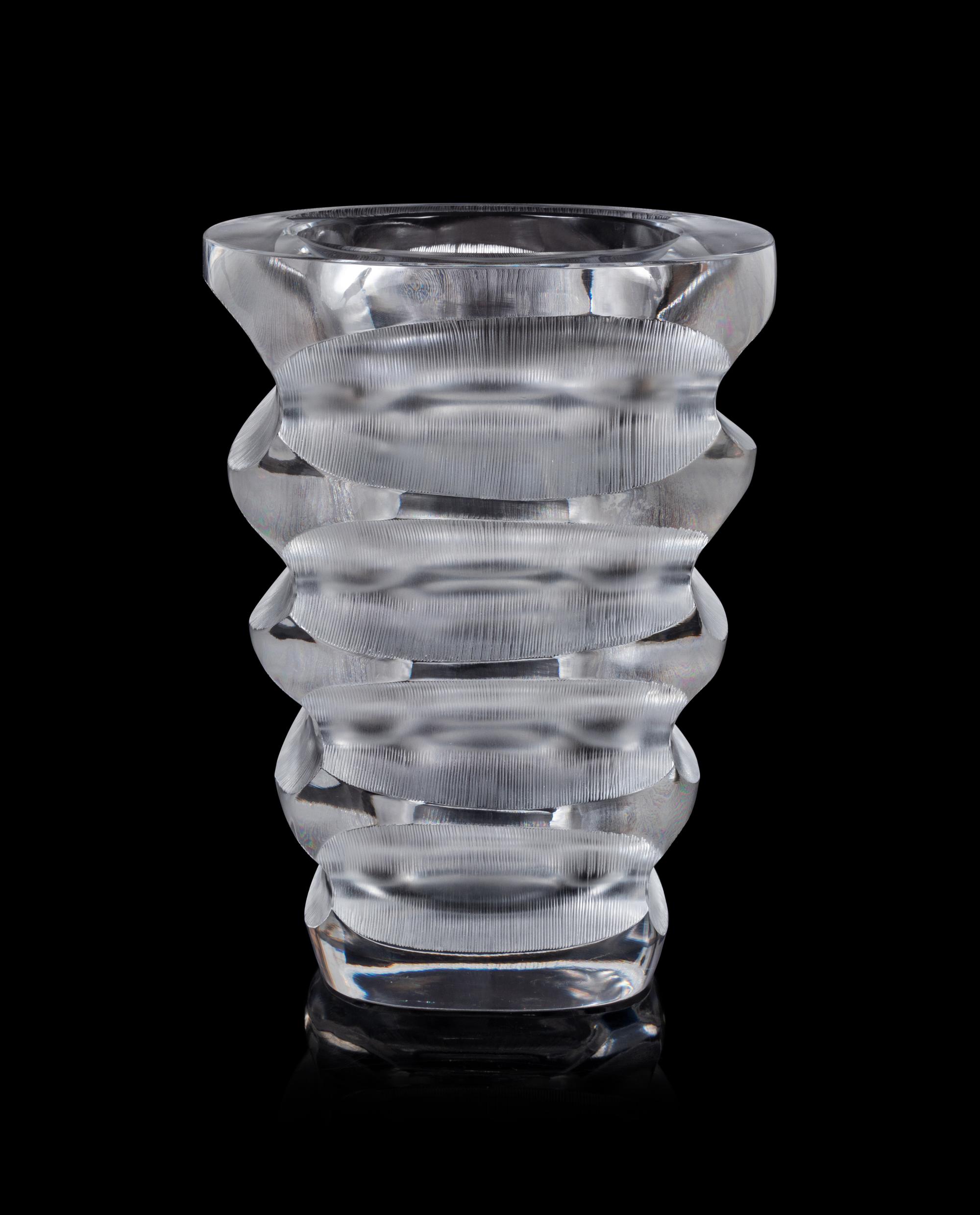 A Lalique Mortefontaine Vase
