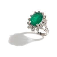 EMERALD AND DIAMOND RING