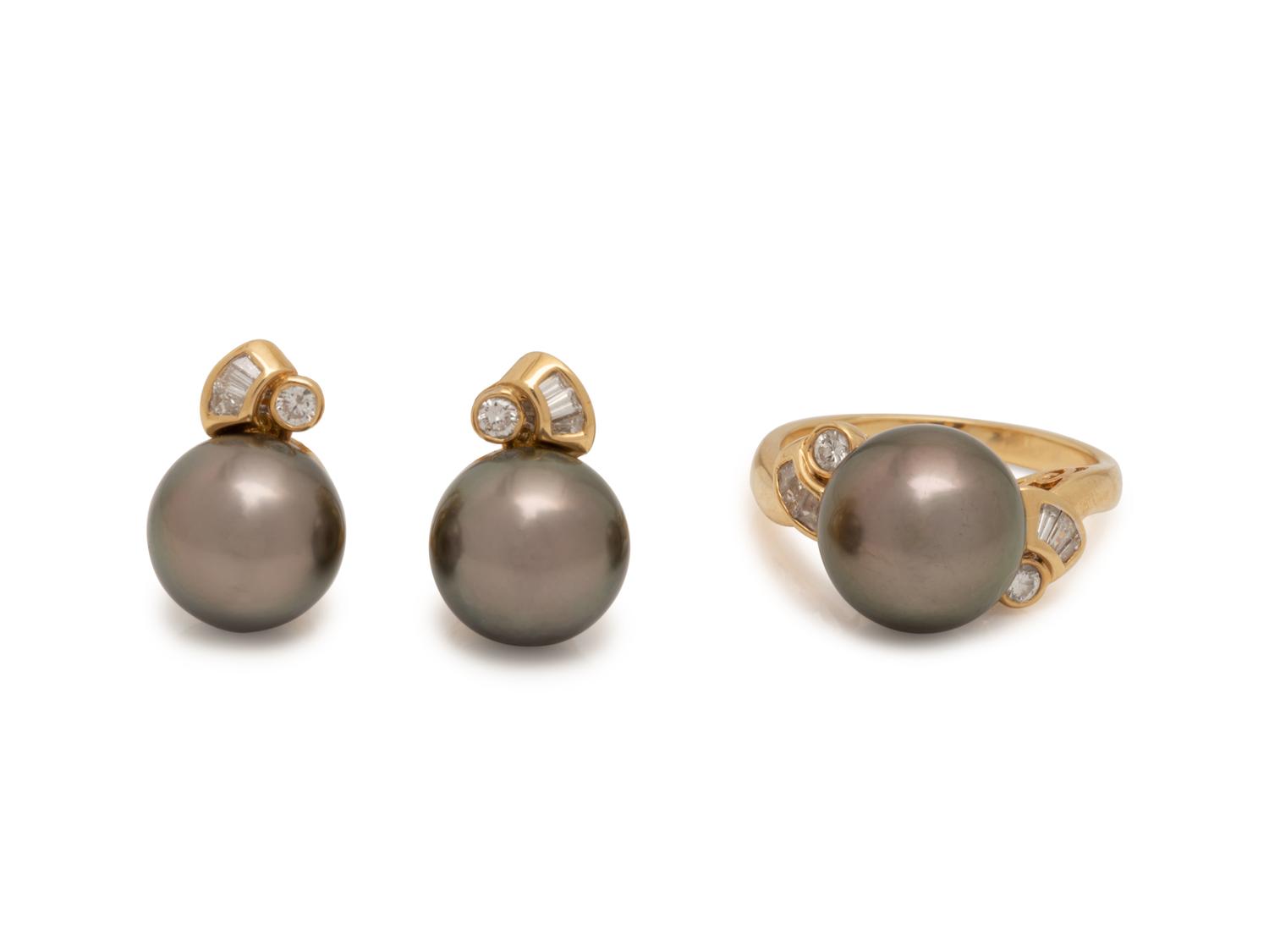 CULTURED TAHITIAN PEARL AND DIAMOND SET