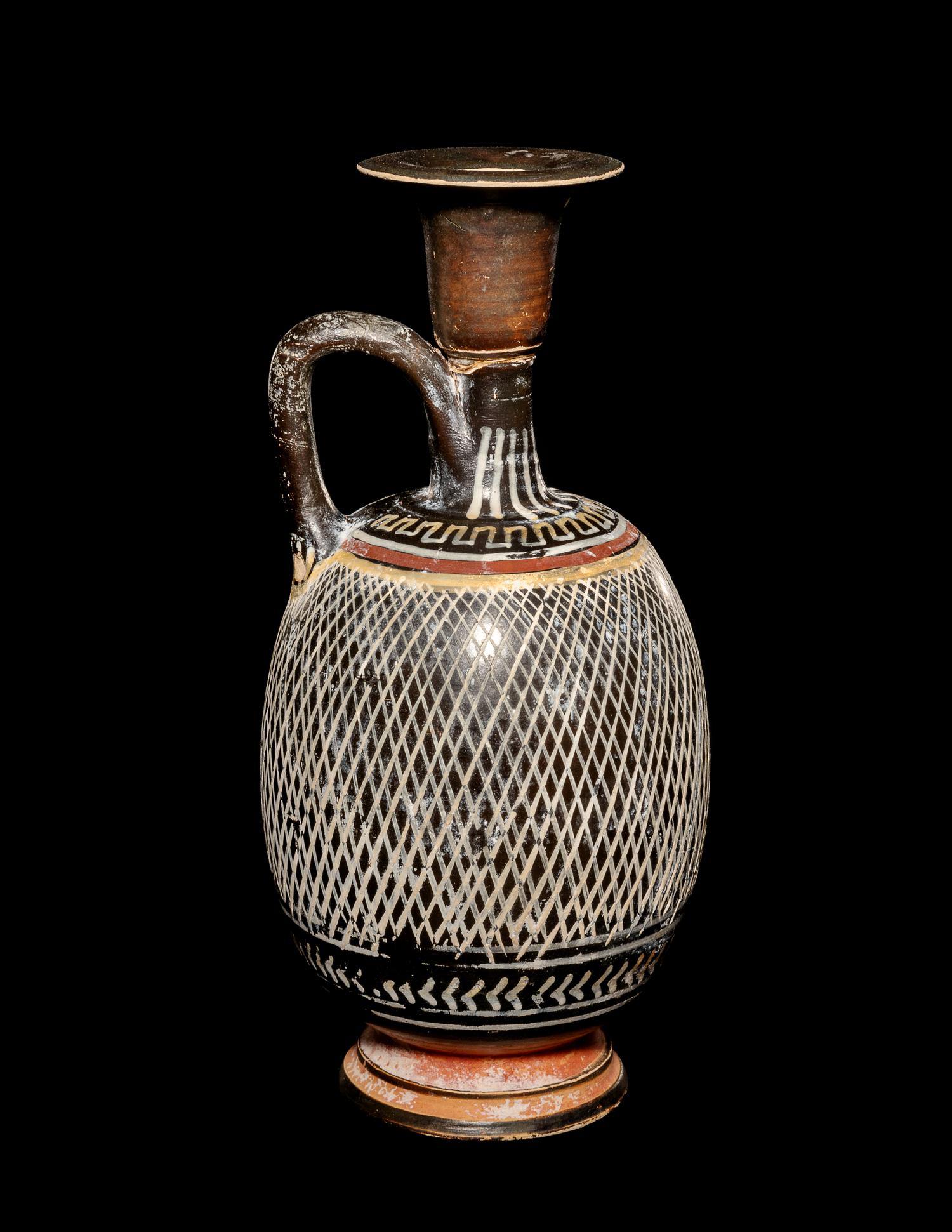 An Apulian Gnathian-Ware Lattice Pattern Lekythos
