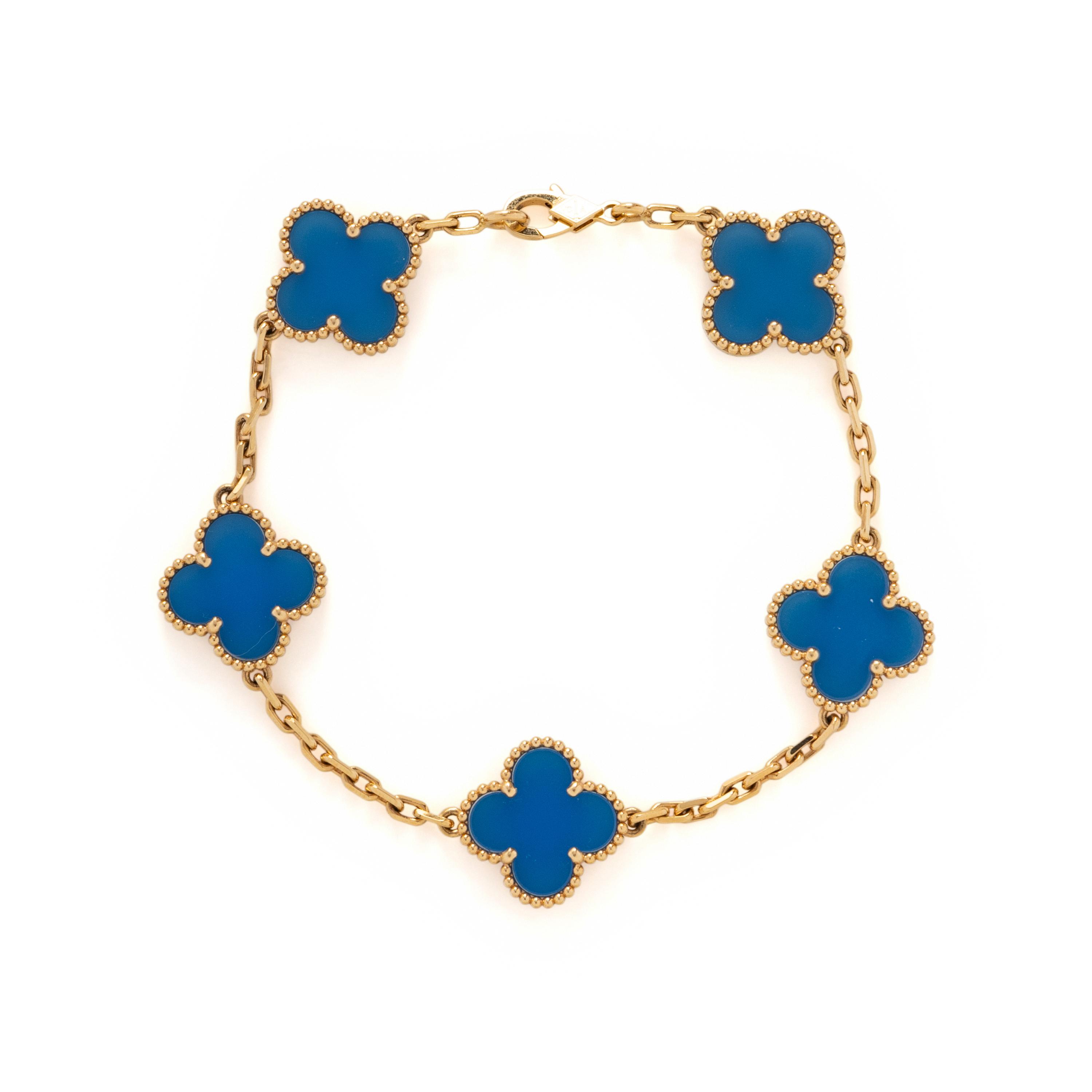 VAN CLEEF & ARPELS, YELLOW GOLD AND BLUE AGATE 'VINTAGE ALHAMBRA' BRACELET