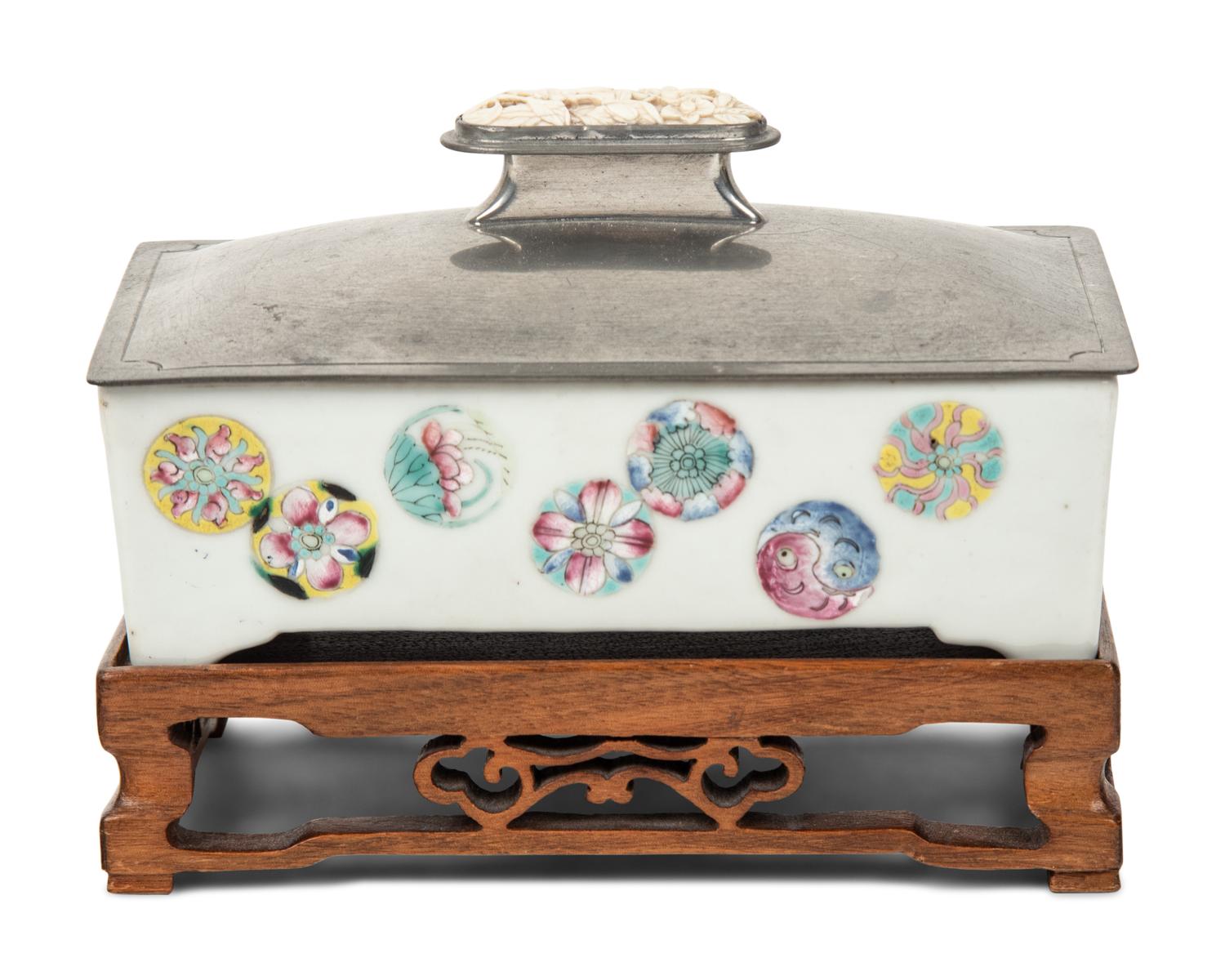 A Pair of Small Chinese Crackle Glazed Sancai Porcelain Fish Bowls and A Famille Rose Porcelain Planter