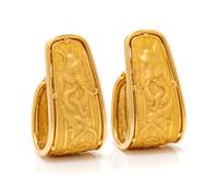 A Pair of 18 Karat Yellow Gold Elephant Motif Earclips, Carrera y Carrera, 15.50 dwts.