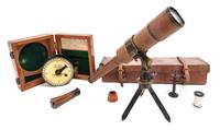 A Davon Portable Tripod Telescope Length of scope 14 inches. — EARLY 20TH CENTURY