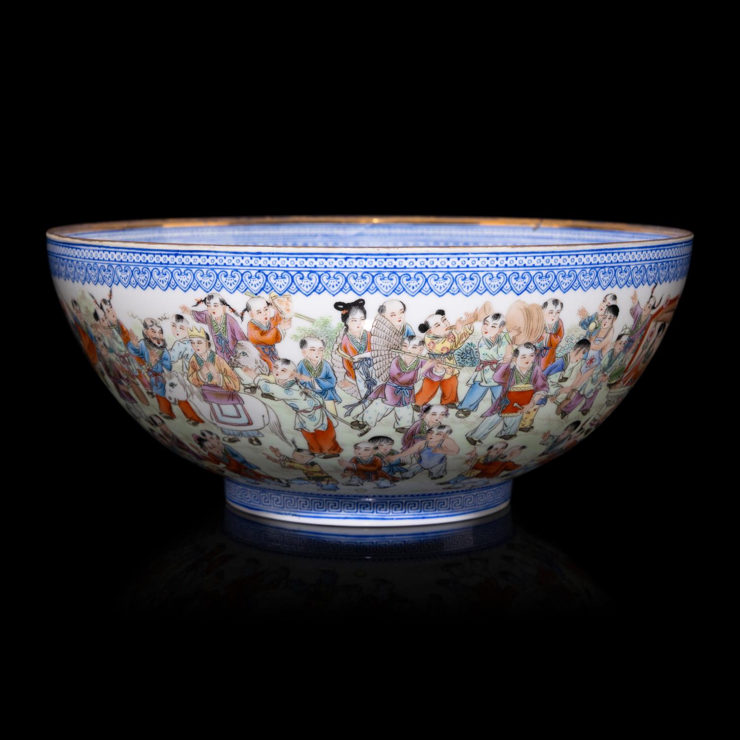 A Chinese Famille Rose 'Hundred Boys' Eggshell Porcelain Bowl, 20th Century — 近代 粉彩百子圖蛋殼瓷碗
