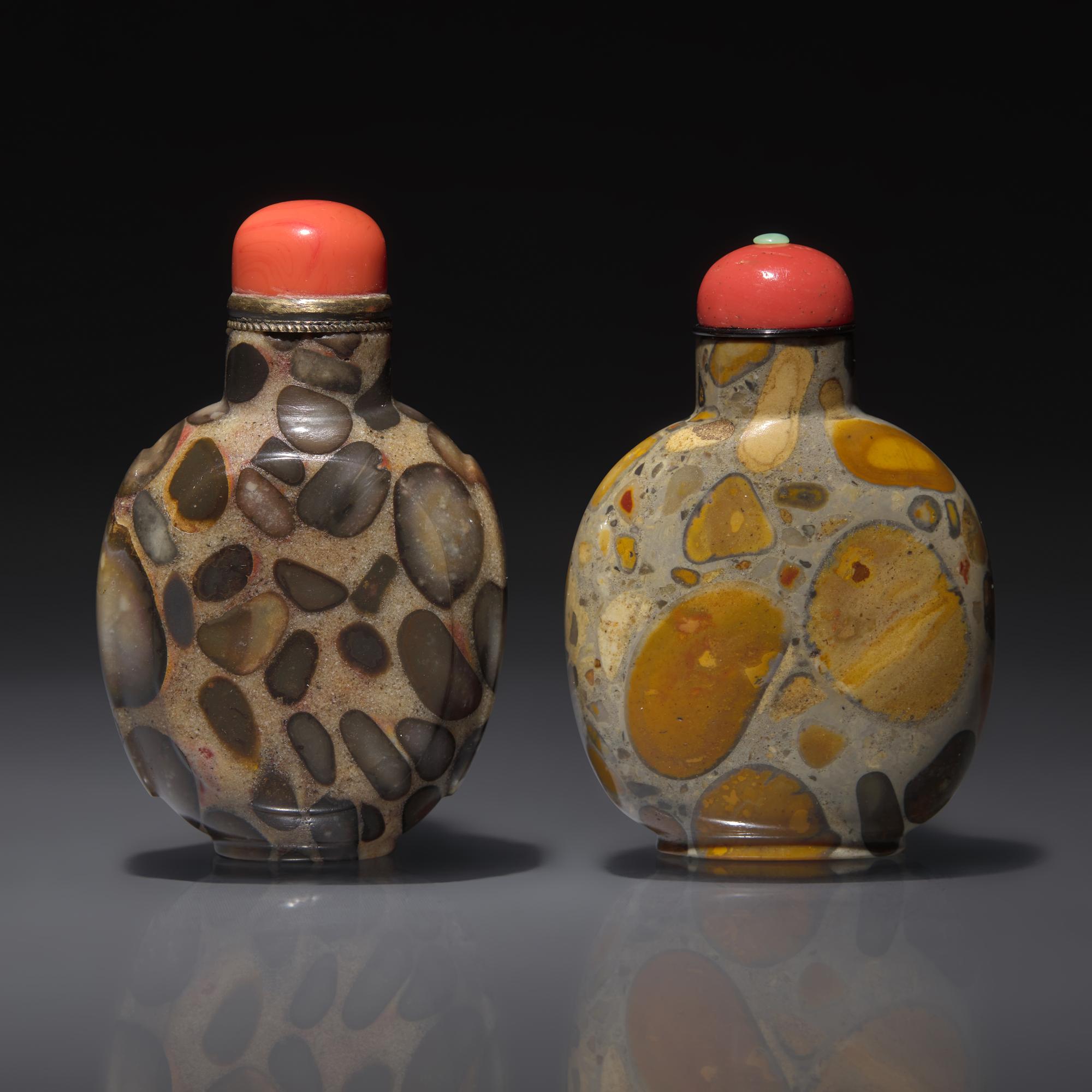 Two Chinese Puddingstone Snuff Bottles, Qing Dynasty, Circa 1750-1850 — 1750-1850年 抱子石鼻煙壺兩支
