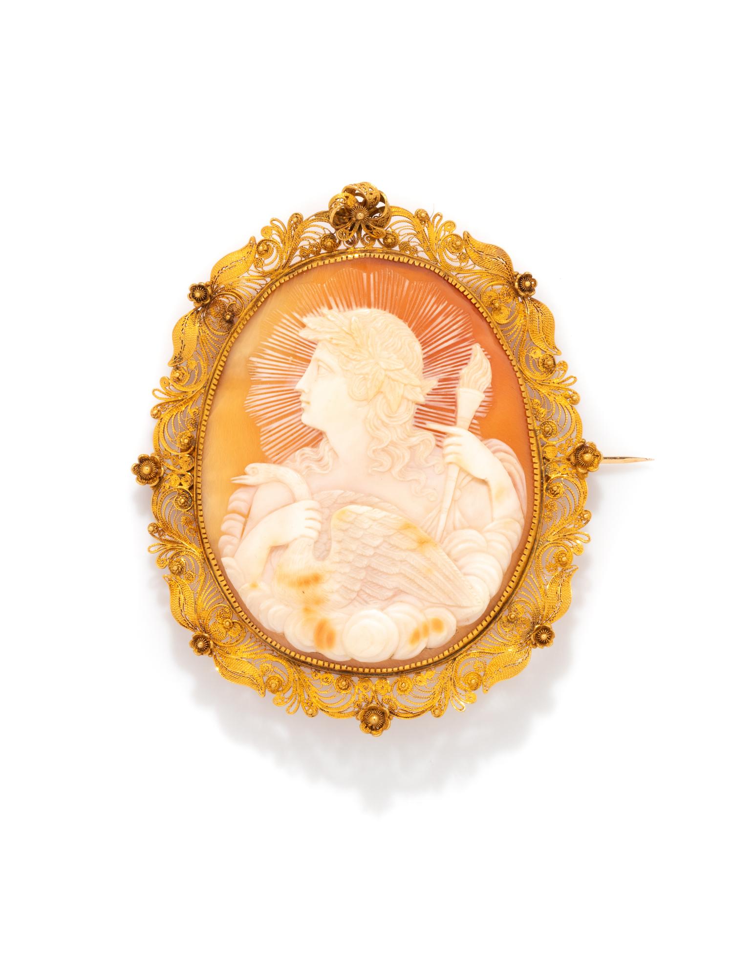 ANTIQUE, YELLOW GOLD FILIGREE AND SHELL CAMEO 'LEDA AND THE SWAN' BROOCH