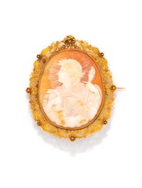 ANTIQUE, YELLOW GOLD FILIGREE AND SHELL CAMEO 'LEDA AND THE SWAN' BROOCH