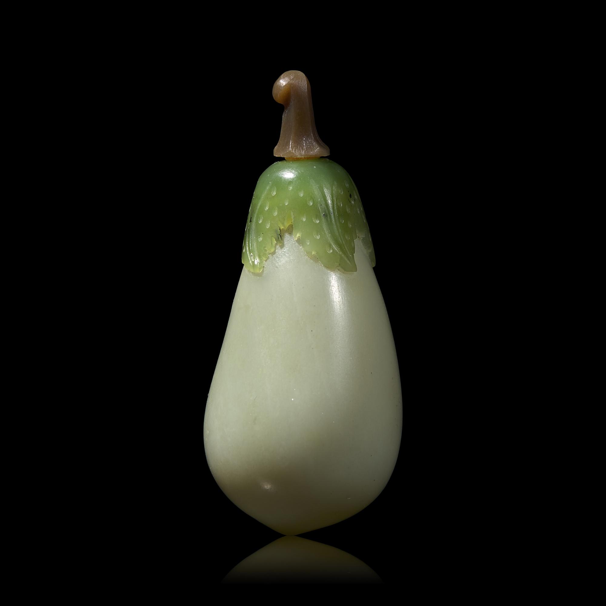 A Chinese Celadon Jade 'Eggplant' Snuff Bottle, Late 19th to Early 20th Century