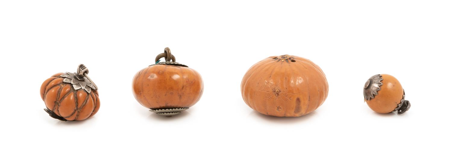 Four Chinese Gourds Diameter of largest 2 inches. — 18TH/19TH CENTURY