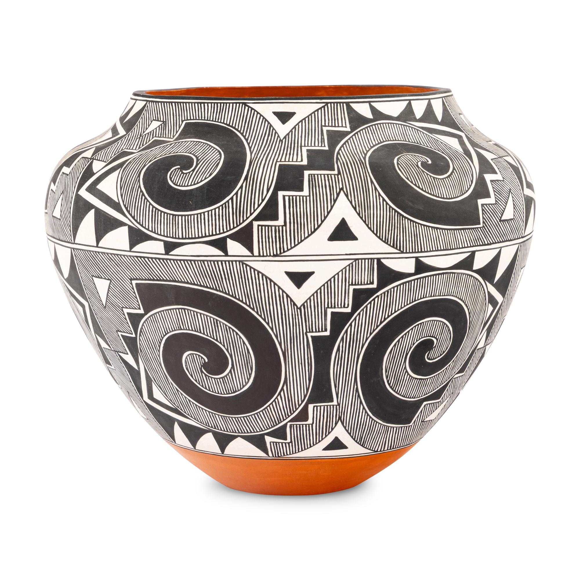 Fine Line Pottery Jar