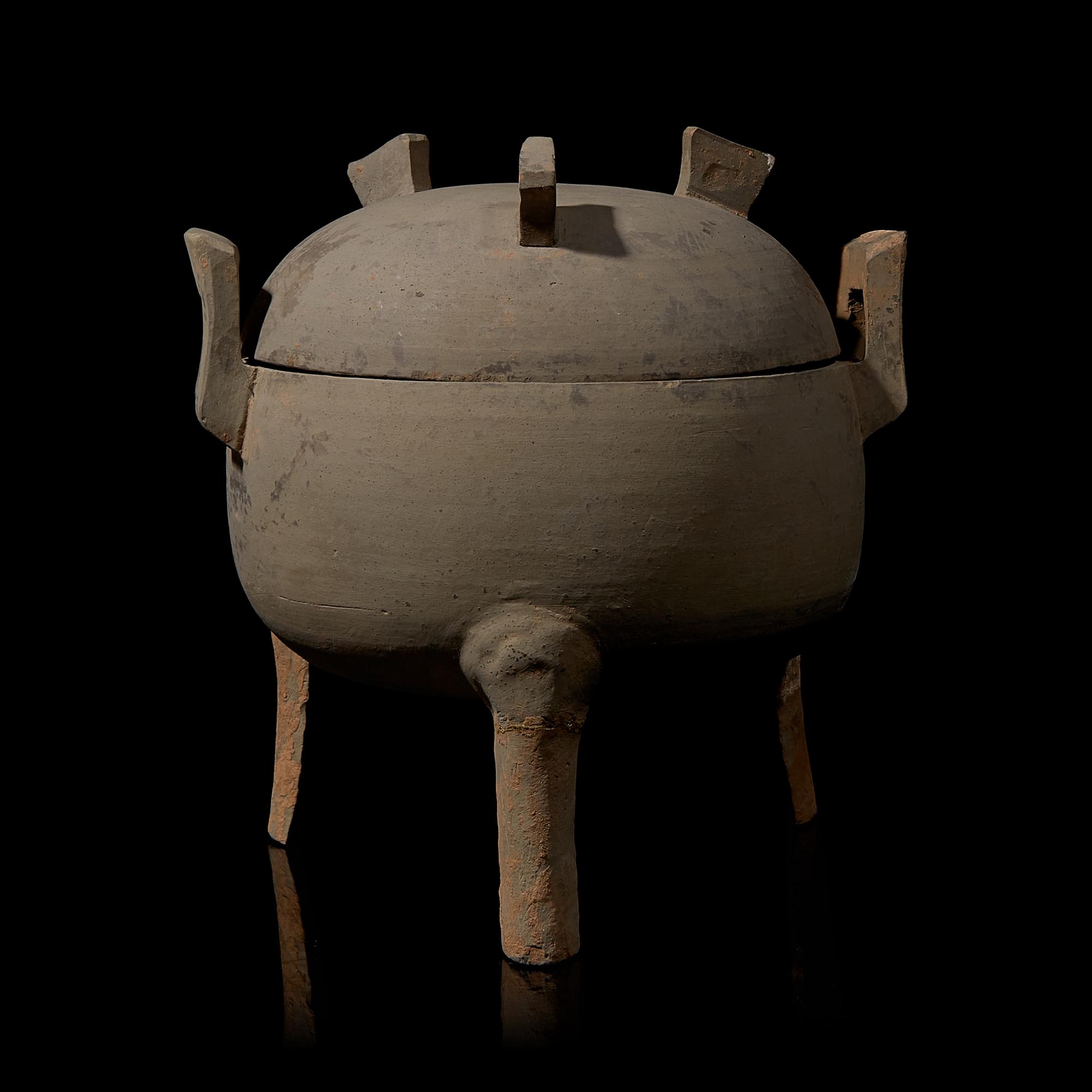 A Chinese Grey Pottery Vessel and Cover, Ding , Warring States Period 戰國 灰陶帶蓋三足鼎