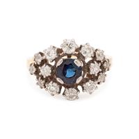 SAPPHIRE AND DIAMOND RING
