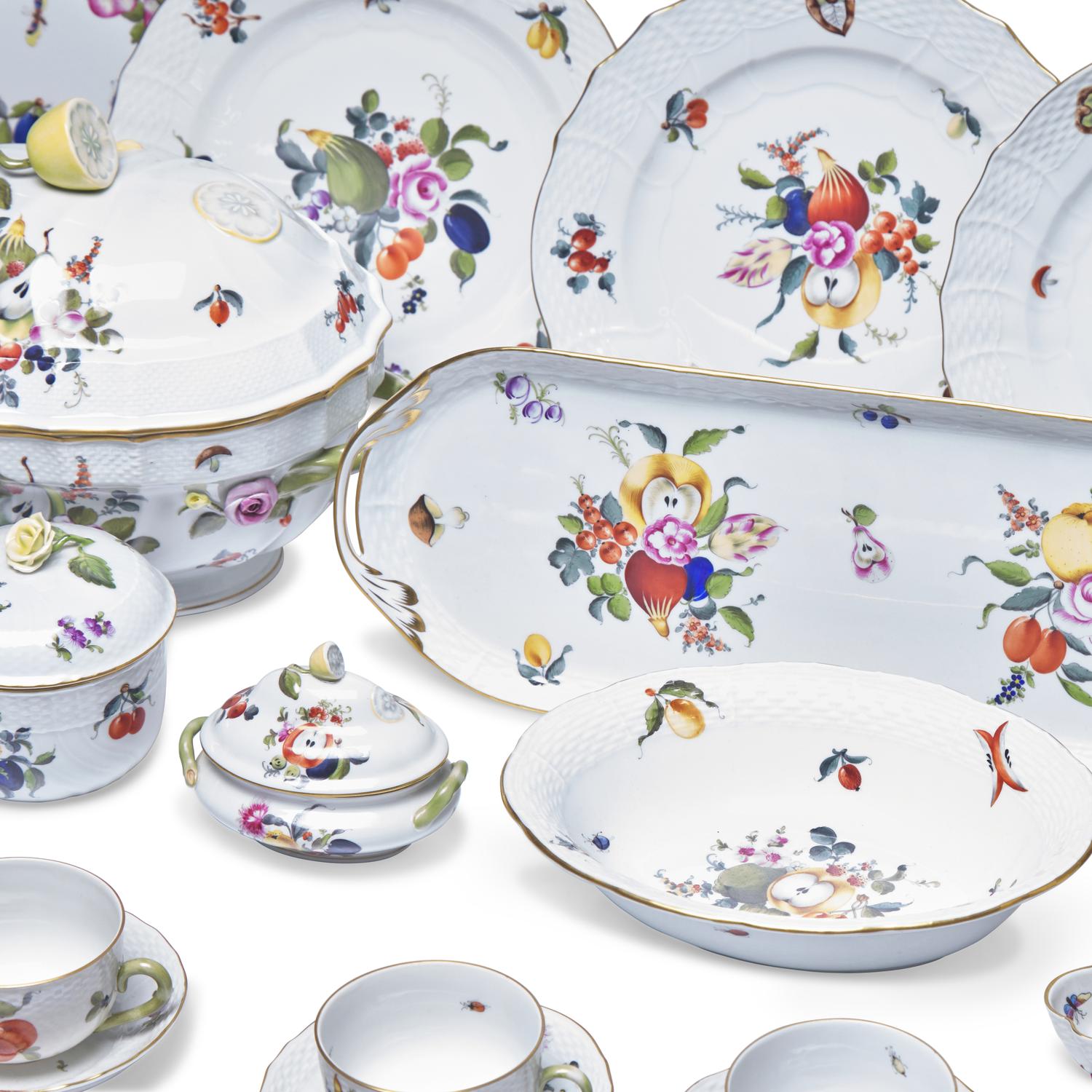 A Herend Fruits and Flowers Porcelain Dinner Service