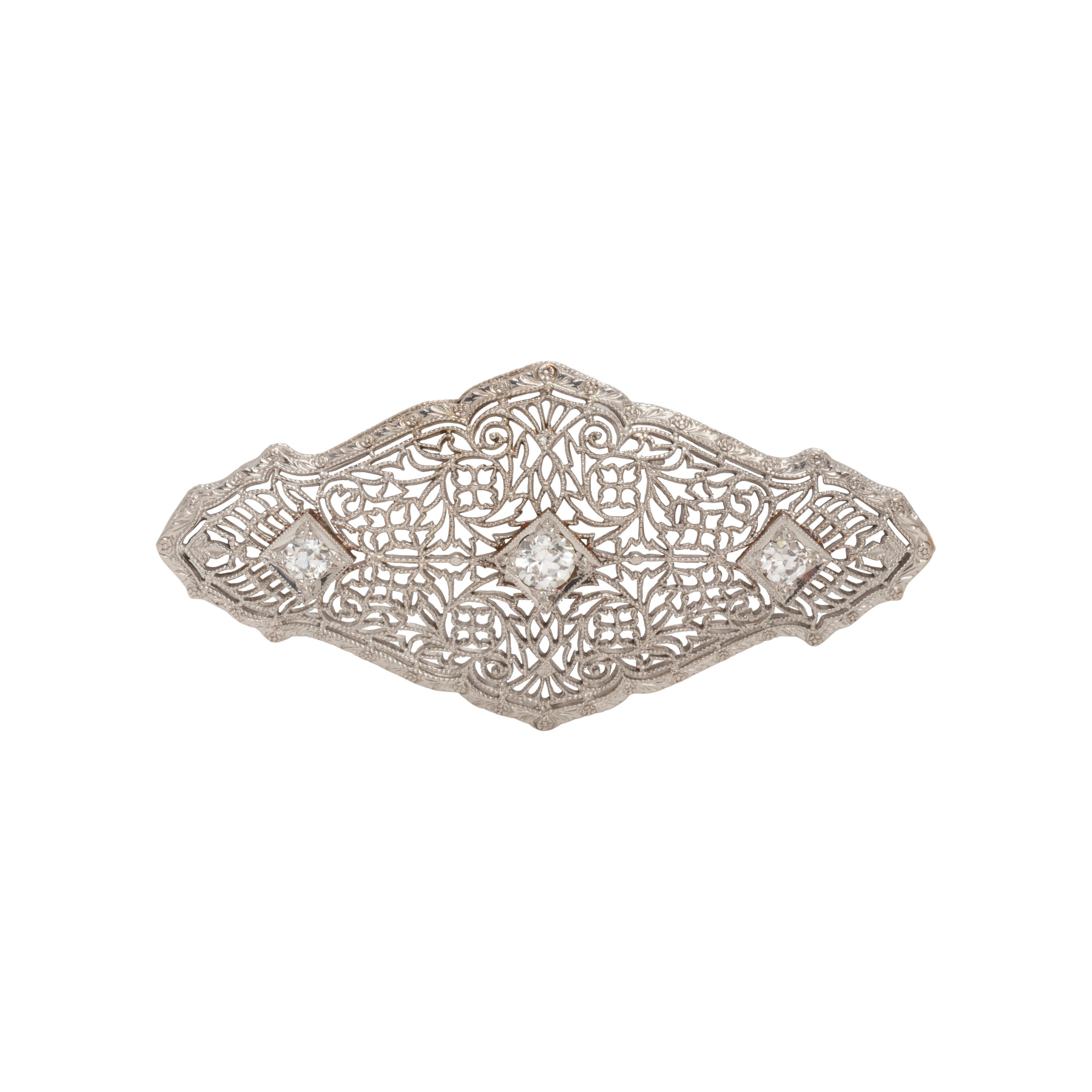 PLATINUM AND DIAMOND PENDANT/BROOCH