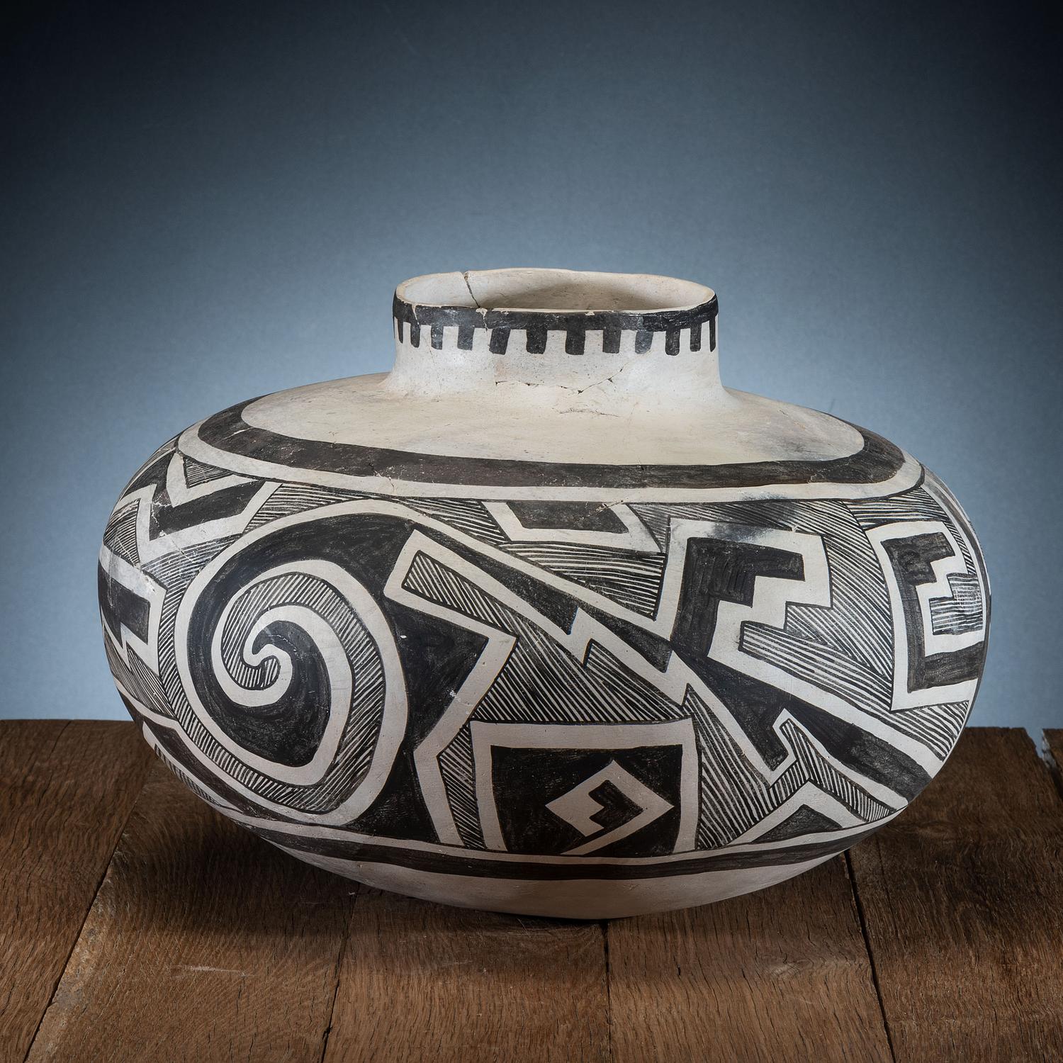 Anasazi Mogollan Black-on-White Pottery Storage Jar
