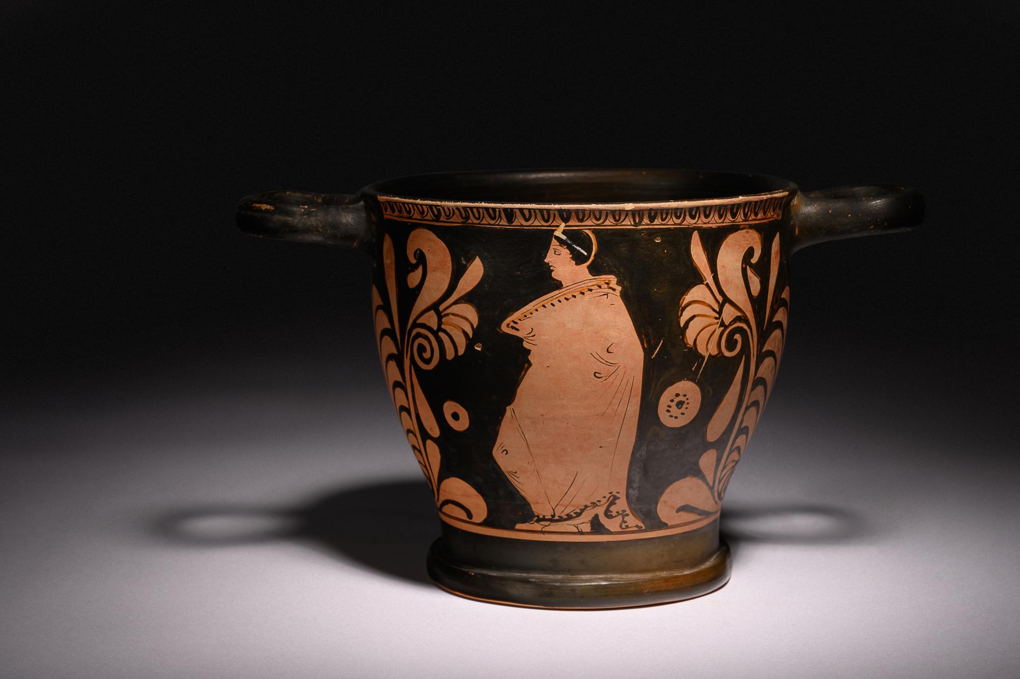 A Campanian Terracotta Skyphos