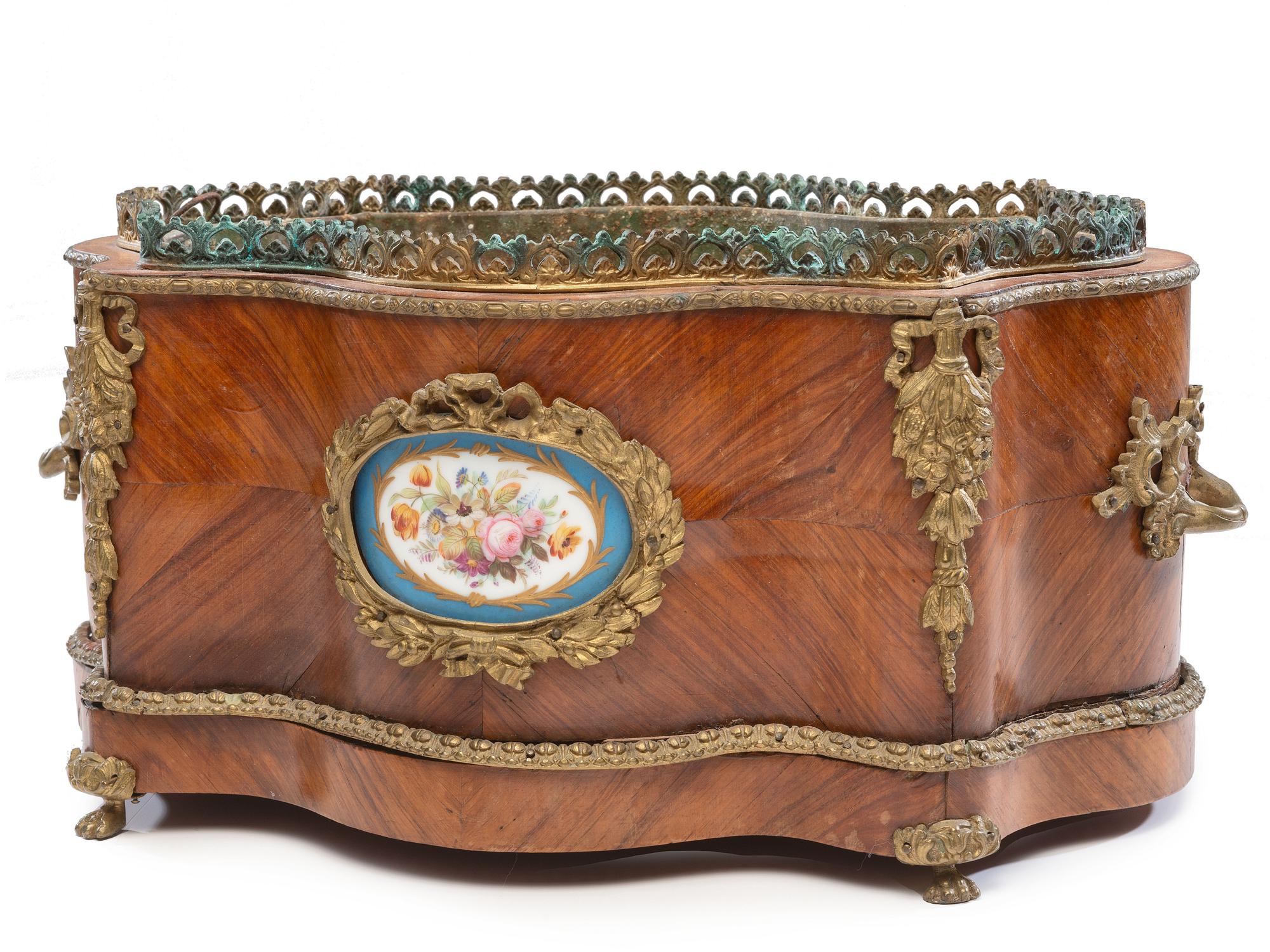 A Napoleon III Kingwood Jardiniere