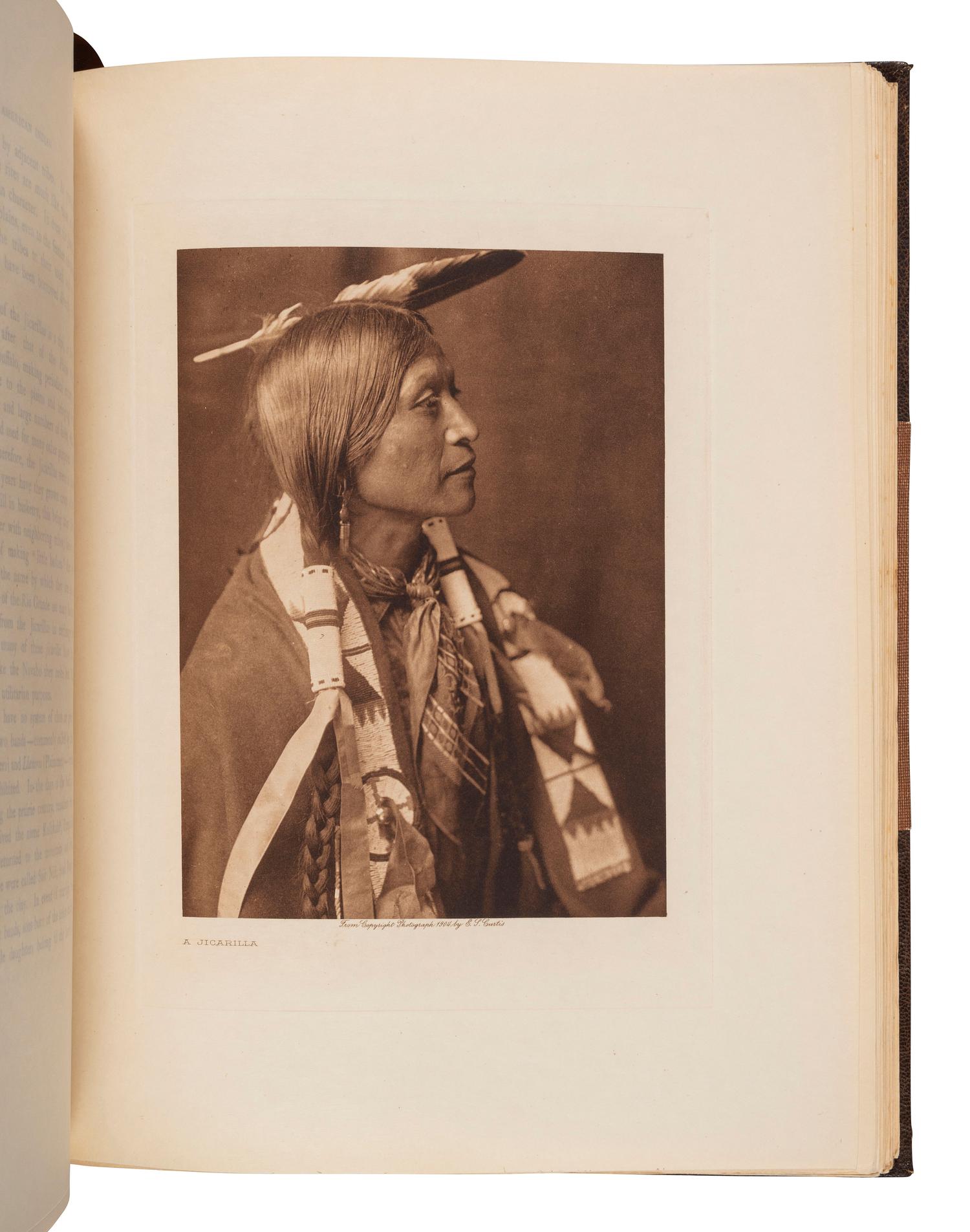 CURTIS, Edward (1868-1952). The North American Indian. Being a Series of Volumes Picturing and Describing the Indians of the United States and Alaska. Cambridge, MA: University Press, 1907. Volume 1.