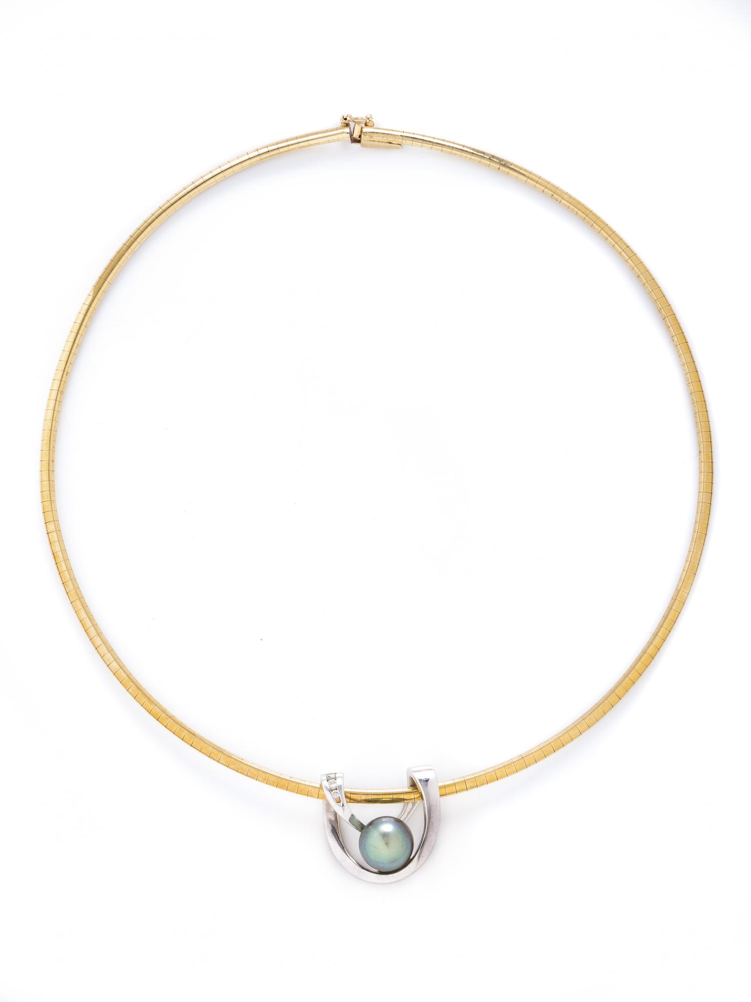 BICOLOR GOLD, CULTURED PEARL, AND DIAMOND NECKLACE