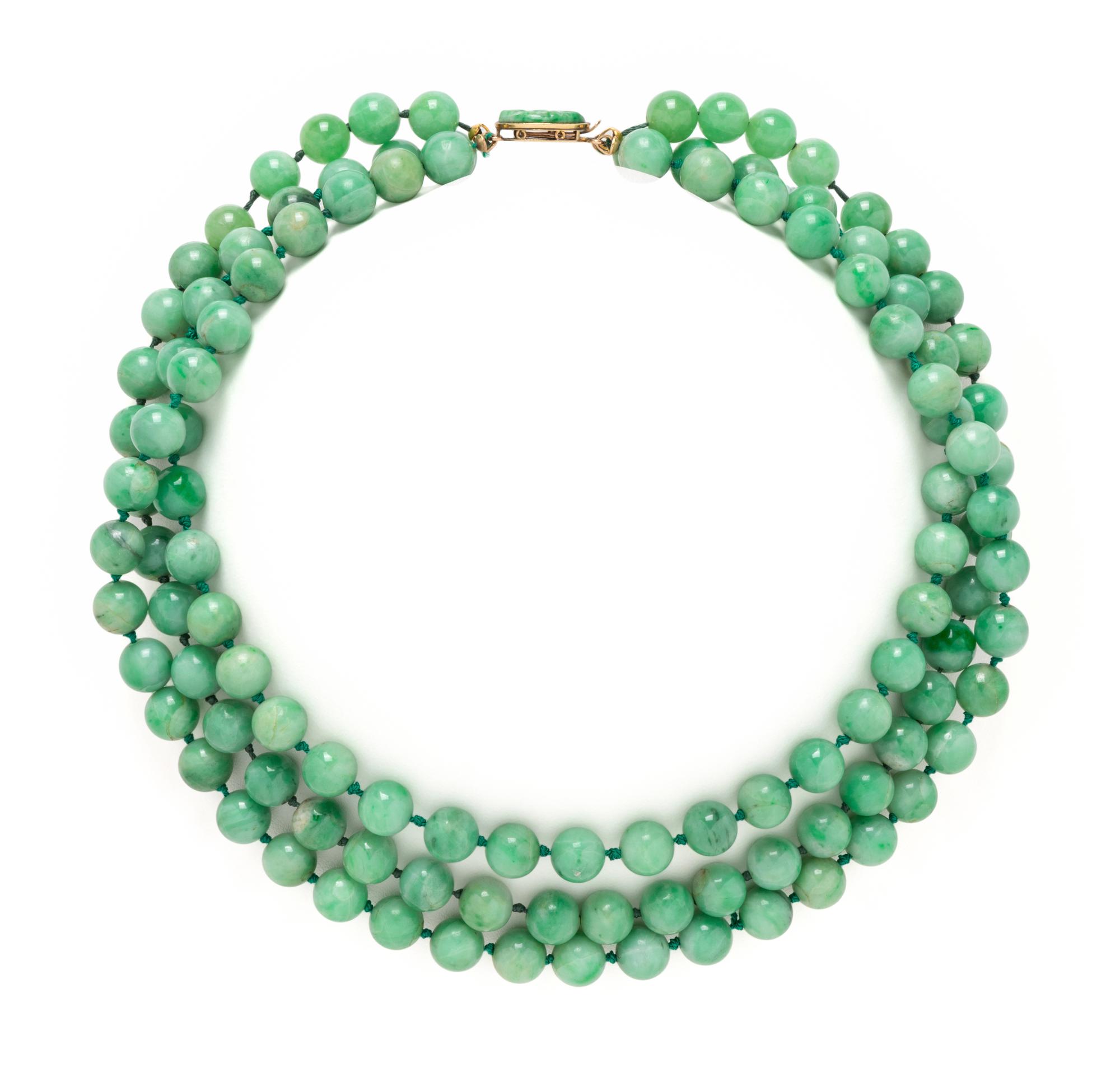 JADEITE BEAD NECKLACE