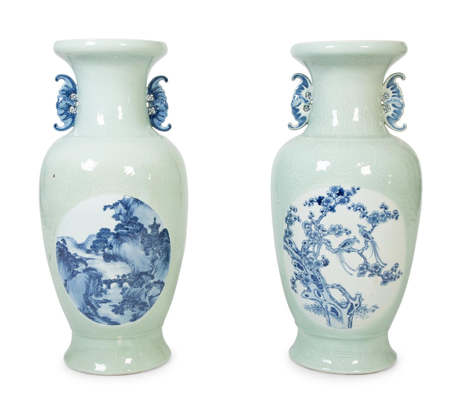 A Pair of Chinese Blue and White Vases — EARLY 20TH CENTURY