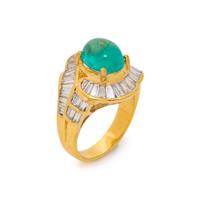 YELLOW GOLD, EMERALD AND DIAMOND RING
