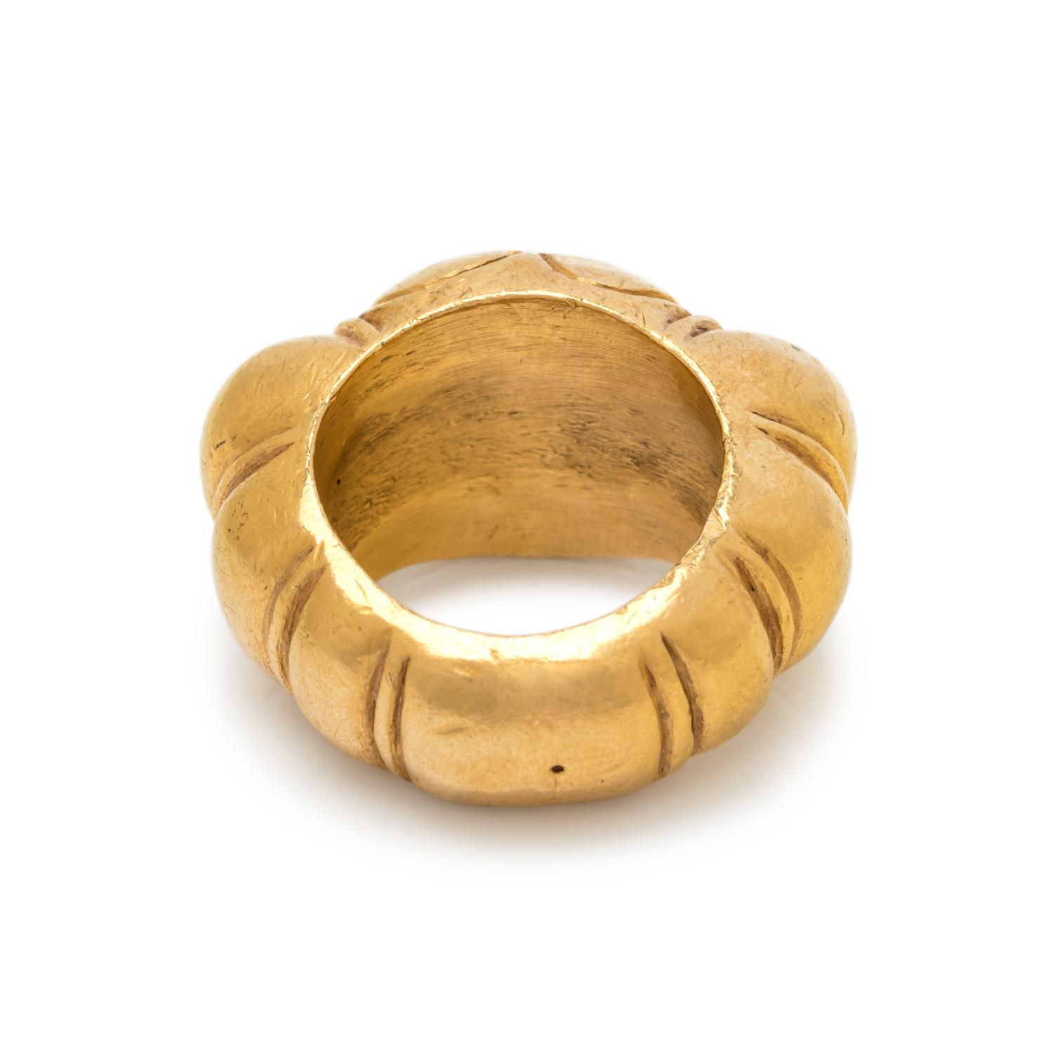 YELLOW GOLD RING
