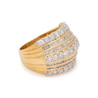 YELLOW GOLD AND DIAMOND RING