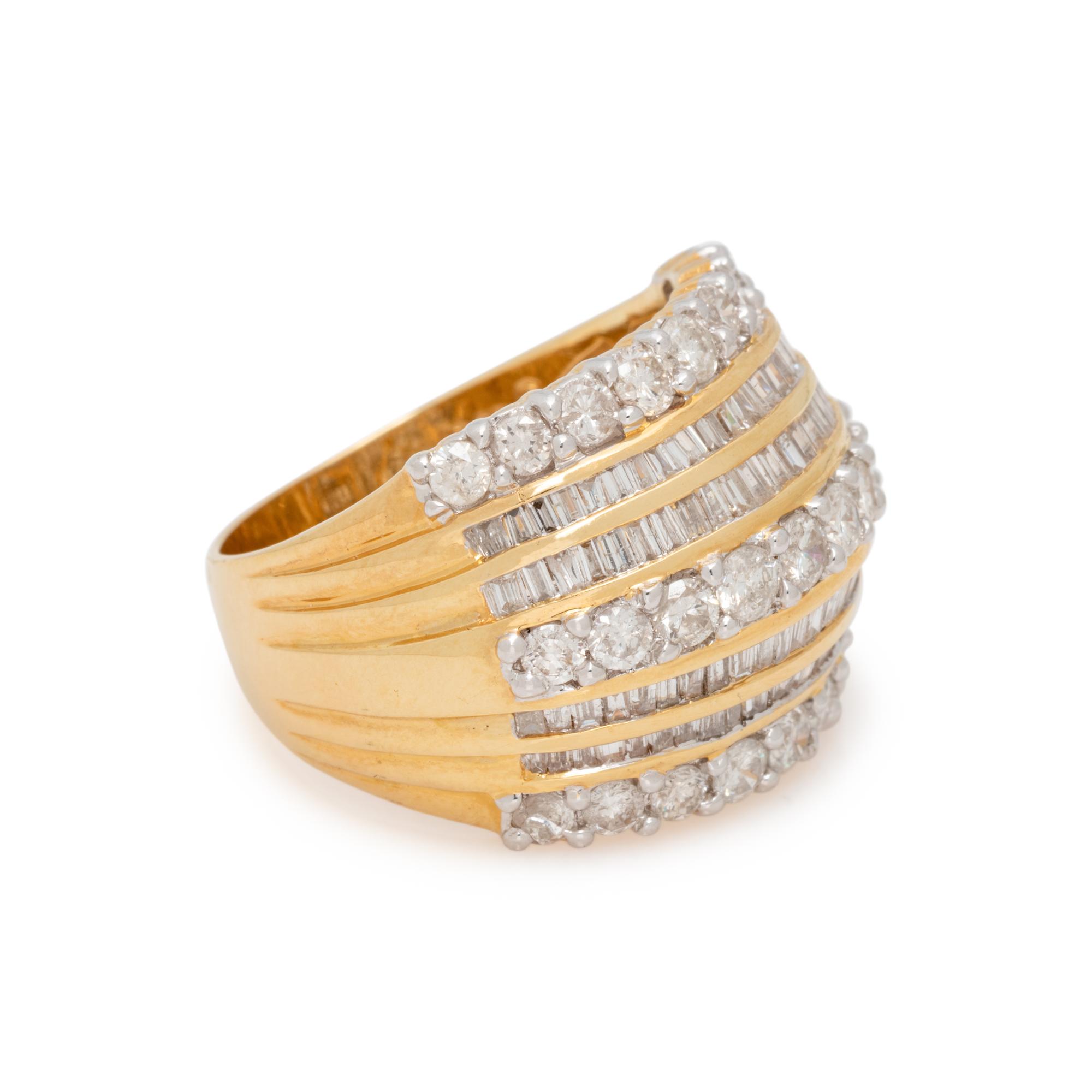 YELLOW GOLD AND DIAMOND RING
