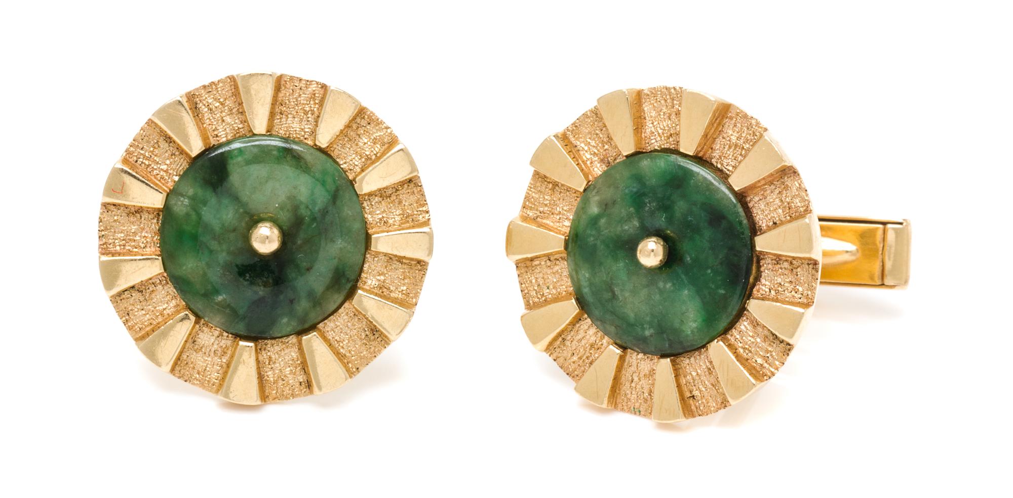 YELLOW GOLD AND JADE CUFFLINKS