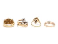 COLLECTION OF YELLOW GOLD RINGS
