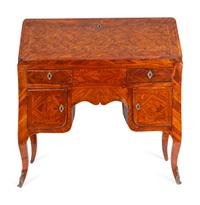 A Louis XV Parquetry Bureau en Pente