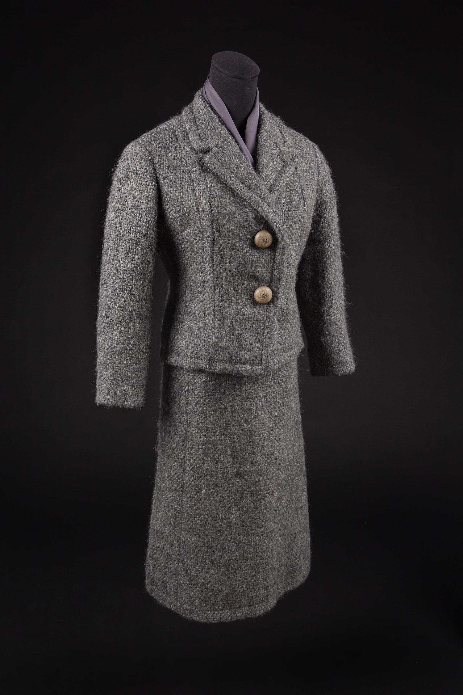 Christian Dior by Marc Bohan Haute Couture ensemble, Autumn-Winter 1961 — Worn by Dame Olivia de Havilland