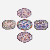 Five assorted Chinese export clobbered porcelain trays 外銷瓷盤五件 Late 18th to early 19th century ???????????