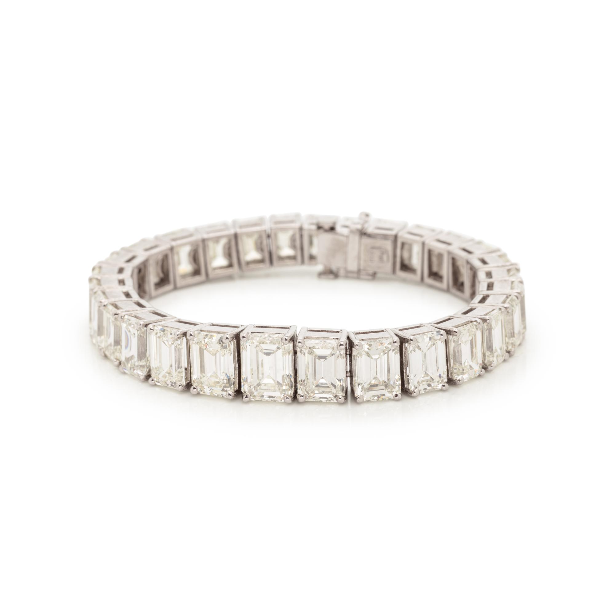 DIAMOND AND PLATINUM BRACELET