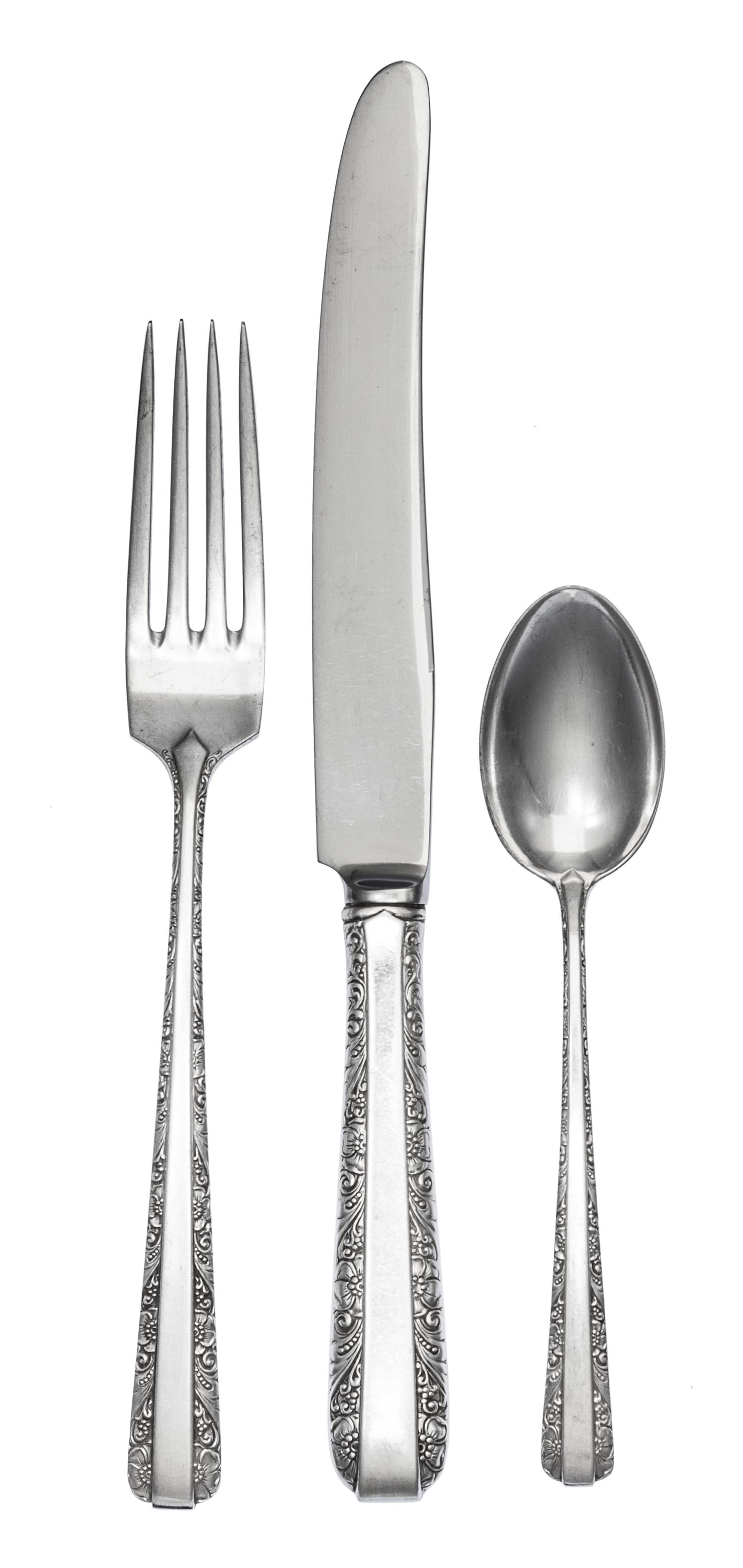 An American Silver Flatware Service, Towle Silversmiths, Newburyport, MA, Candlelight pattern, comprising: 4 dinner knives 6 dinner for