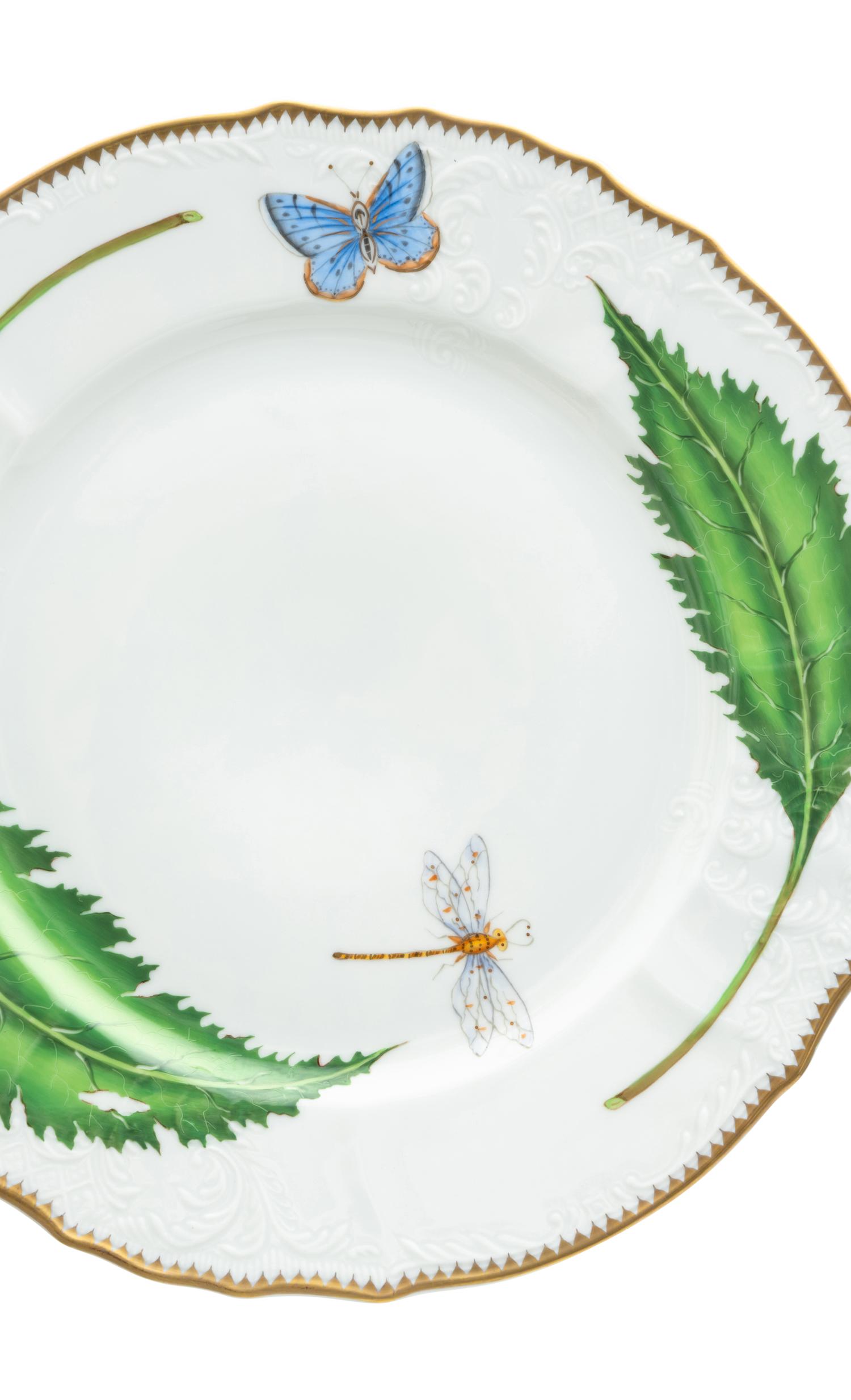 An Anna Weatherley Green Leaf Porcelain Dinner Service