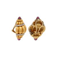 VALENTIN MAGRO, YELLOW GOLD, DIAMOND AND GARNET SHELL EARRINGS