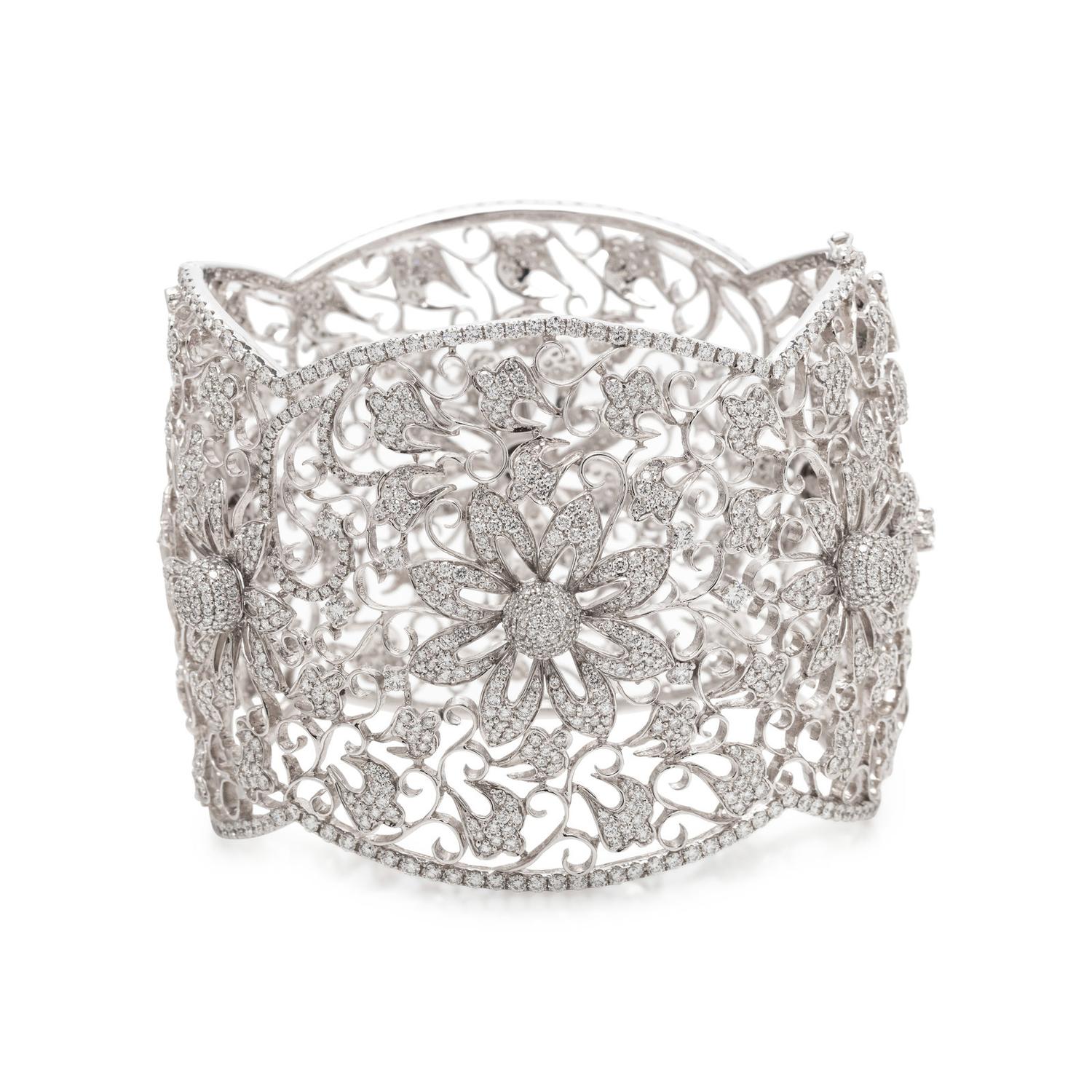 DIAMOND BANGLE BRACELET
