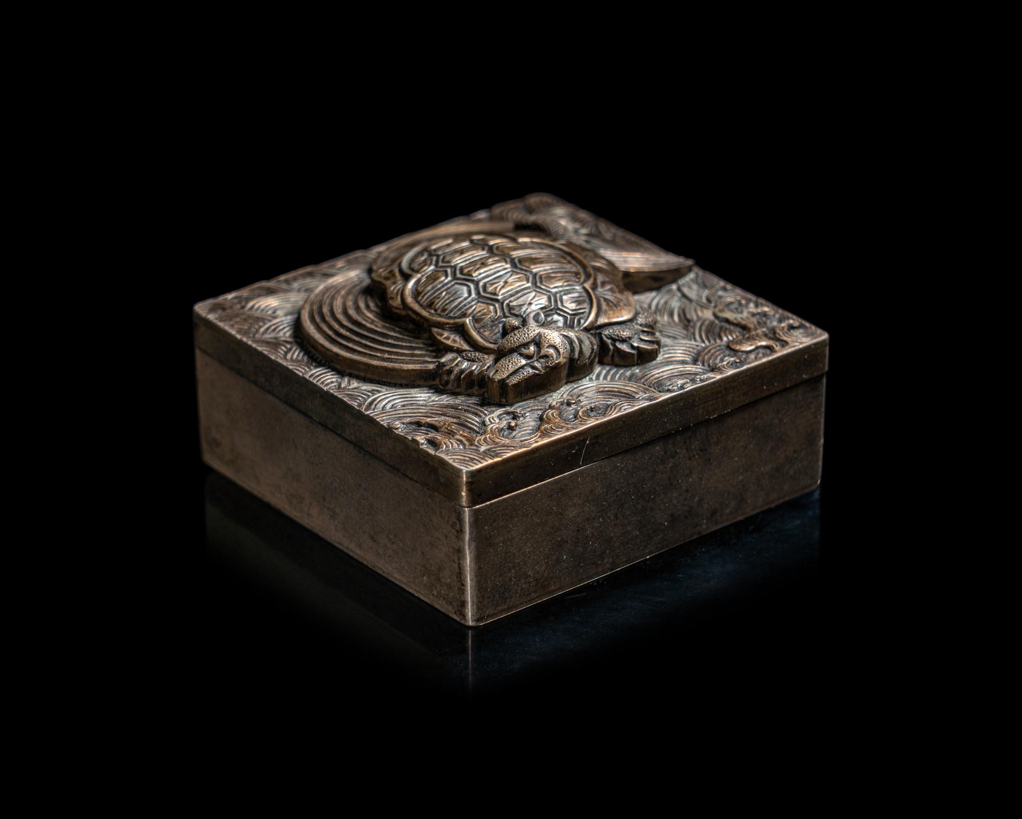 A Japanese Silver Bonbonniere