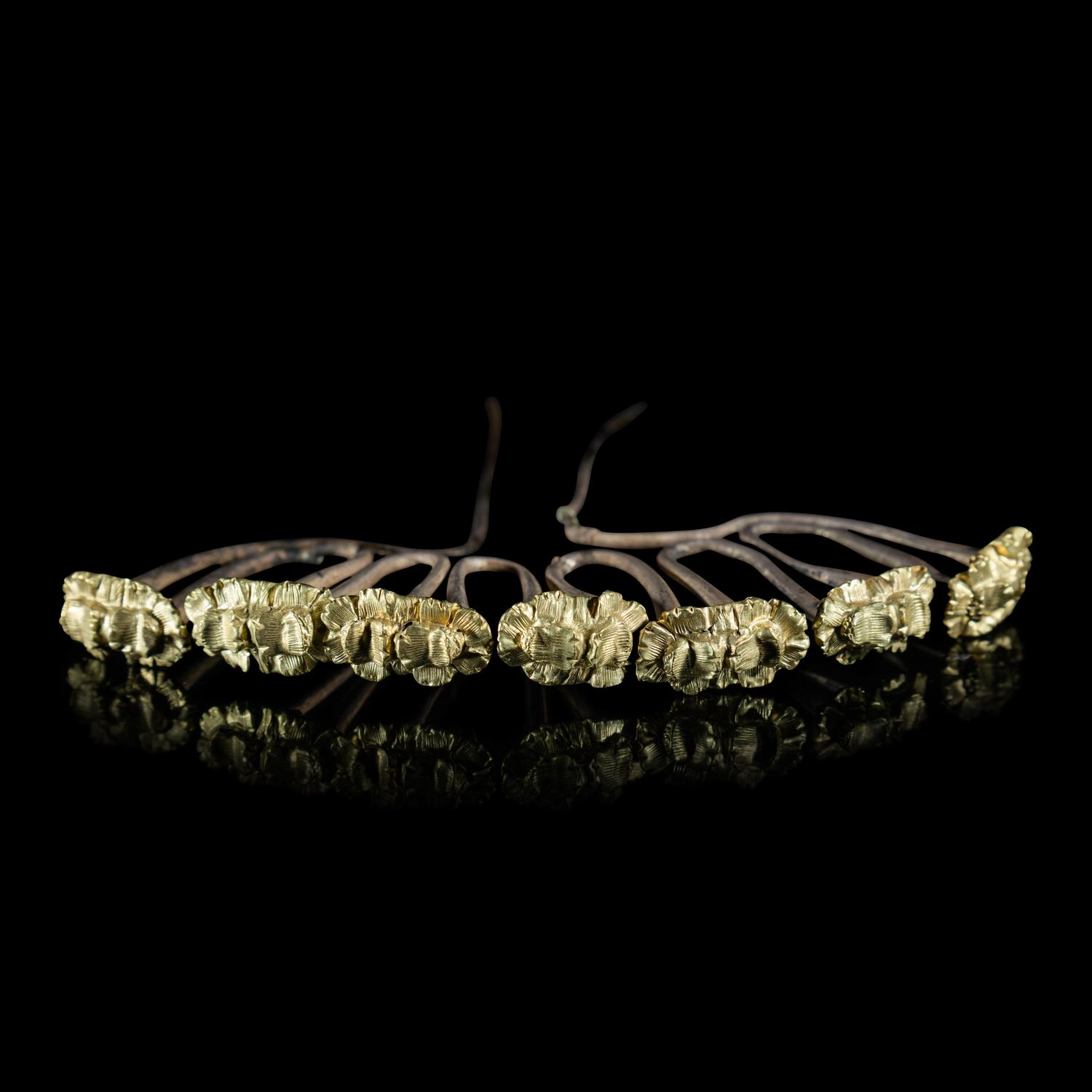 A Chinese Parcel Gilt Silver 'Peony' Hairpin, Chai, Song Dynasty 宋 金裹頭連七式花頭銀釵