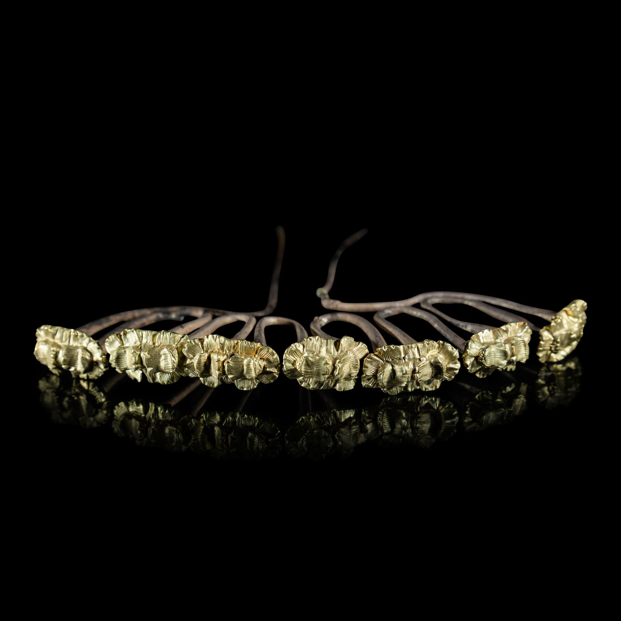 A Chinese Parcel Gilt Silver 'Peony' Hairpin, Chai, Song Dynasty 宋 金裹頭連七式花頭銀釵
