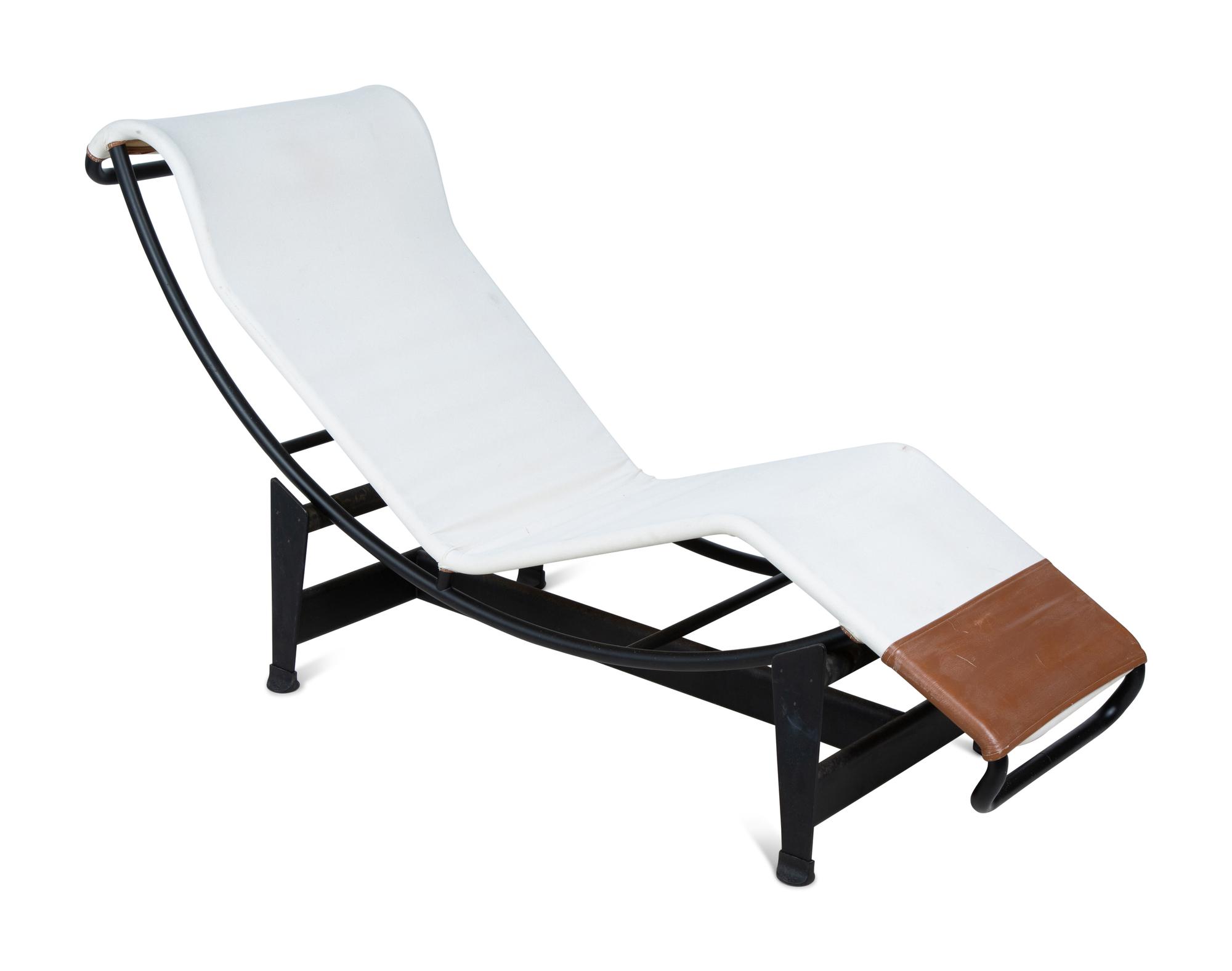 A Le Corbusier Style LC4 Chaise Lounge — 20TH CENTURY