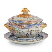 A Chinese Export Porcelain Tureen and Underplate