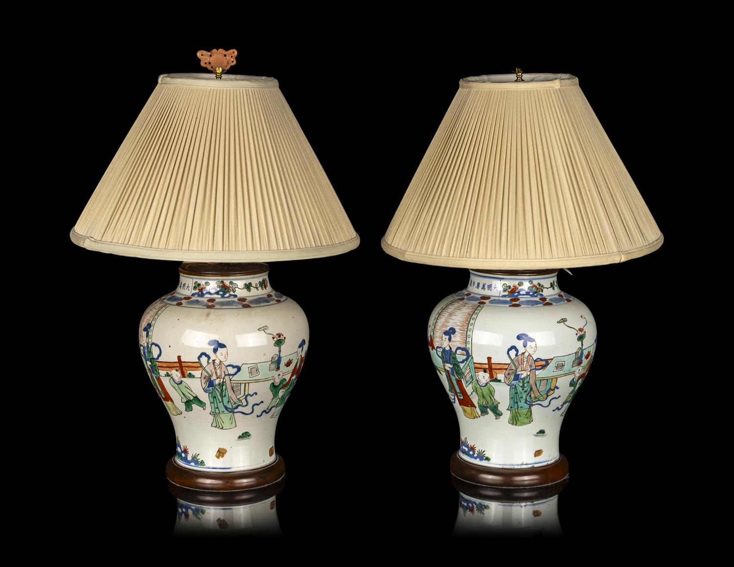 A Pair of Chinese Wucai Porcelain Jars